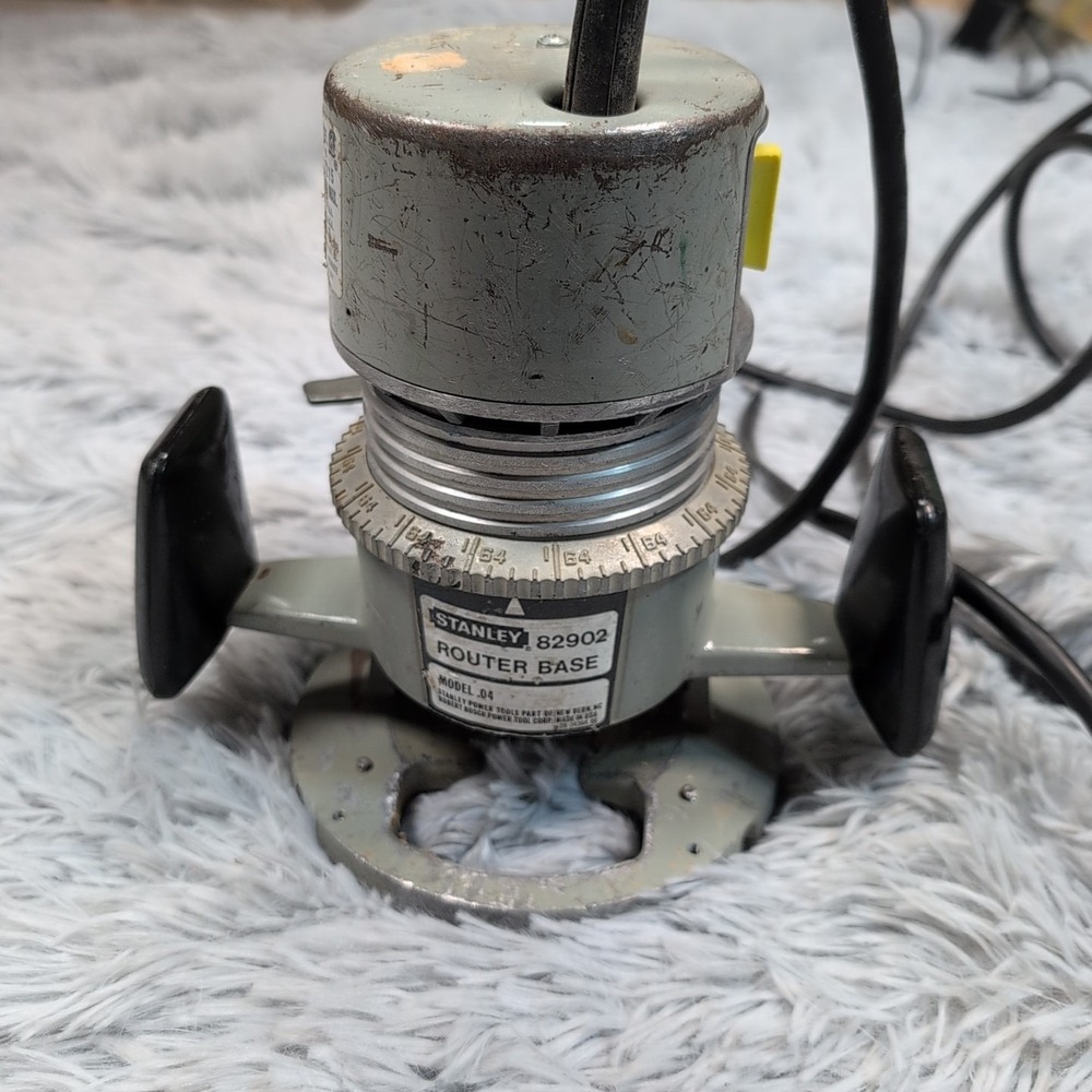 Vintage Stanley Router #.04 90150M Industrial Tool 1/4 Motor 82902 BASE Untested
